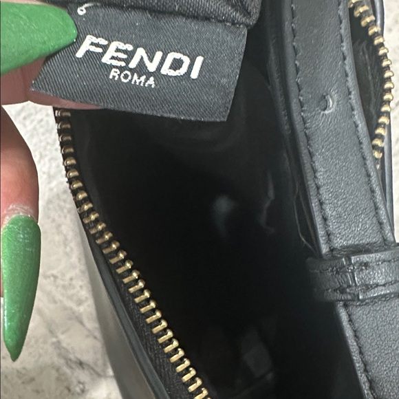 Fendi Fendigraphy Bag - Picture 8 of 9